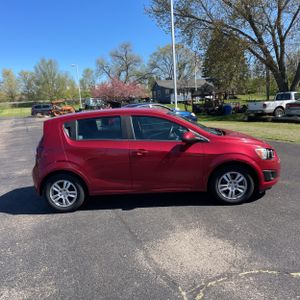 CHEVROLET SONIC - 10