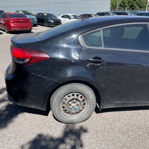 صورة 9 لـ 2018 KIA FORTE LX