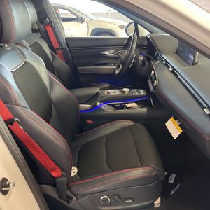 صورة 31 لـ 2023 Genesis GV70 2.5T STANDARD