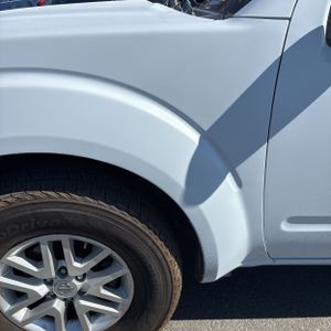 2018 Nissan FRONTIER SV photo 2