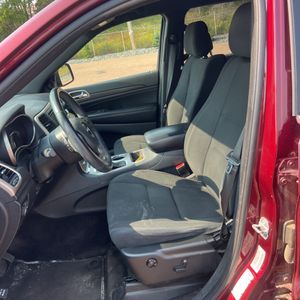 2017 JEEP GRAND CHEROKEE LAREDO thumbnail 32