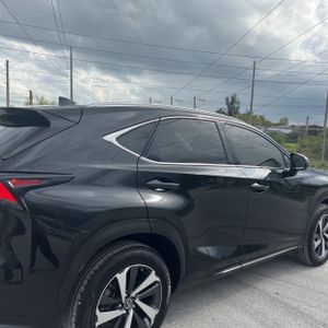 Lexus NX 300 Base - 9