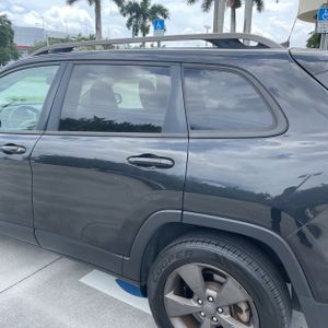 JEEP CHEROKEE LATITUDE 75TH ANNIVERSARY - 6