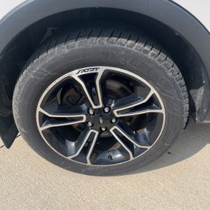 FORD EXPLORER SPORT - 10