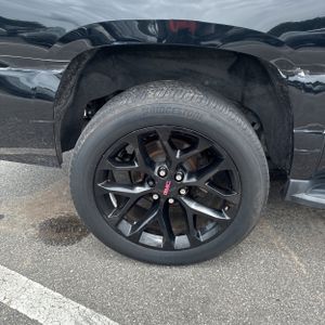 2019 Chevrolet SUBURBAN LT — миниатюра 18