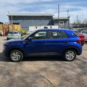 HYUNDAI VENUE SE - 3