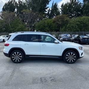 MERCEDES-BENZ GLB - 10