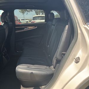 2019 Lincoln NAUTILUS RESERVE — миниатюра 34