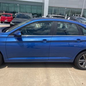 VOLKSWAGEN JETTA SE - 3