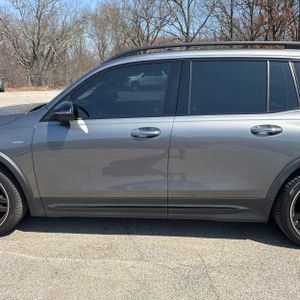 MERCEDES-BENZ GLB AMG - 4