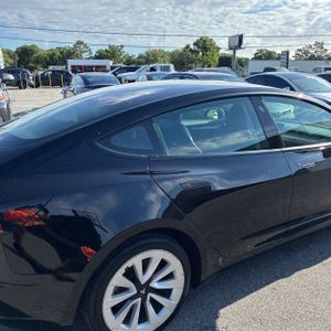 TESLA MODEL 3 BASE - 9