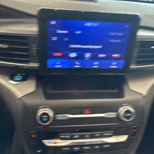 صورة مصغرة 38 لـ 2020 FORD EXPLORER XLT