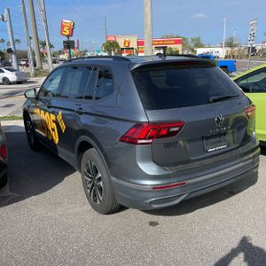 VOLKSWAGEN TIGUAN S 4MOTION - 3