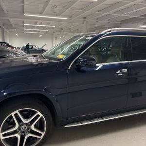 MERCEDES-BENZ GLS - 2