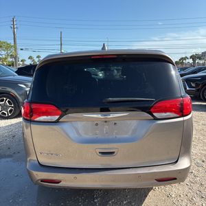 صورة مصغرة 56 لـ 2018 Chrysler PACIFICA LX