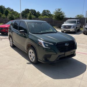 صورة مصغرة 12 لـ 2023 Subaru FORESTER BASE