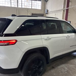 JEEP GRAND CHEROKEE ALTITUDE - 9