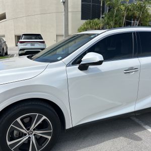 2023 Lexus RX 350 PREMIUM photo 2