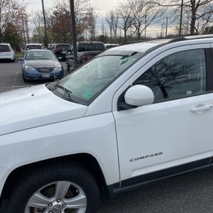 JEEP COMPASS LATITUDE - 2