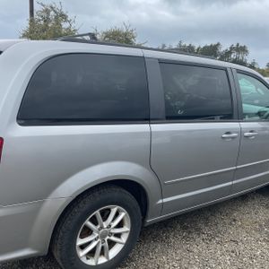 DODGE GRAND CARAVAN SXT - 9