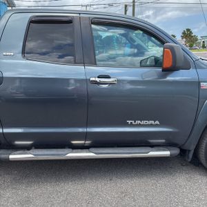 TOYOTA TUNDRA - 9