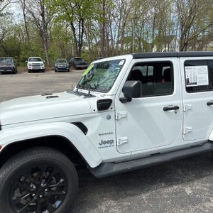 JEEP WRANGLER 4XE SAHARA 4X4 - 2