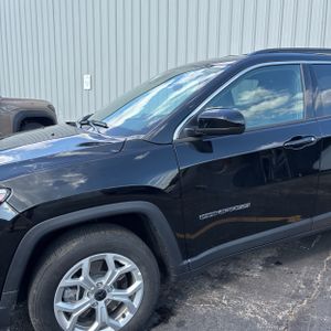 2025 JEEP COMPASS LATITUDE — фото 2