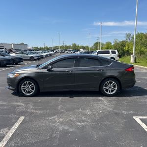 FORD FUSION SE - 3