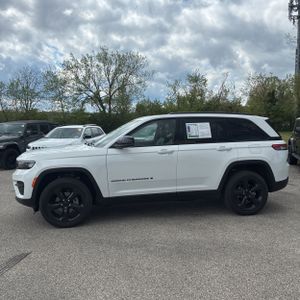 JEEP GRAND CHEROKEE ALTITUDE - 3