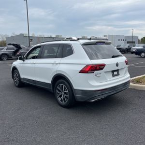 VOLKSWAGEN TIGUAN SE 4MOTION - 5