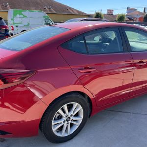 HYUNDAI ELANTRA VALUE EDITION - 9