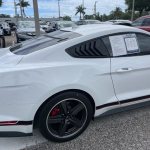 FORD MUSTANG MACH 1 - 9