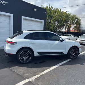 PORSCHE MACAN BASE - 10