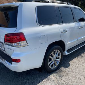 2015 Lexus LX 570 BASE — фото 9