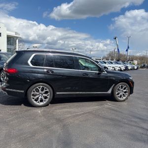 BMW X7 XDRIVE40I - 10