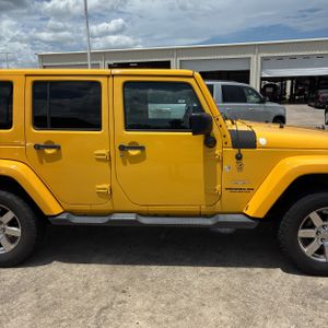 2015 JEEP WRANGLER UNLIMITED SAHARA — фото 11