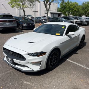 FORD MUSTANG ECOBOOST PREMIUM - 1