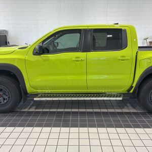 NISSAN FRONTIER CREW CAB PRO-4X 4X4 - 3