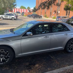 2017 Chrysler 300 300S 照片 4