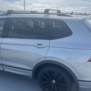 VOLKSWAGEN TIGUAN SE R-LINE BLACK - 6