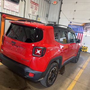 JEEP RENEGADE TRAILHAWK - 10