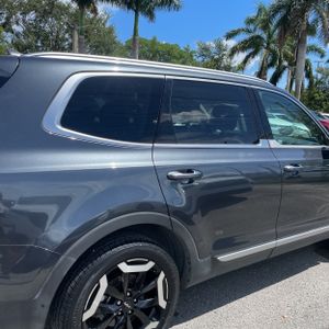 صورة 9 لـ 2024 KIA TELLURIDE S