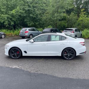 صورة 3 لـ 2023 Genesis G70 3.3T STANDARD