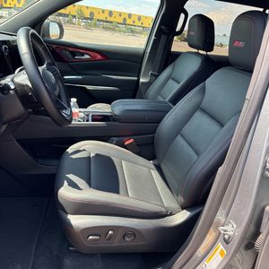 2025 Chevrolet TRAVERSE Z71 照片 32