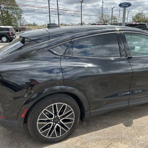 FORD MUSTANG MACH-E PREMIUM - 9