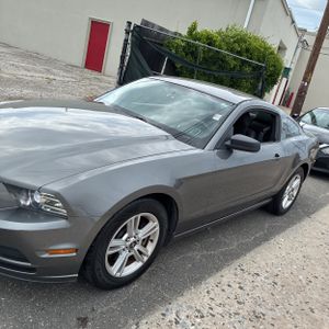 FORD MUSTANG V6 - 3
