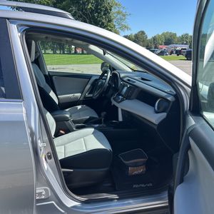 2017 Toyota RAV4 XLE 缩略图 31