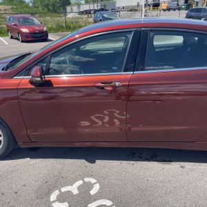 FORD FUSION SE - 4