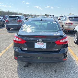 FORD FOCUS SE - 6