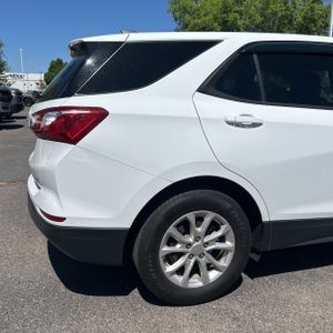 CHEVROLET EQUINOX LS - 9